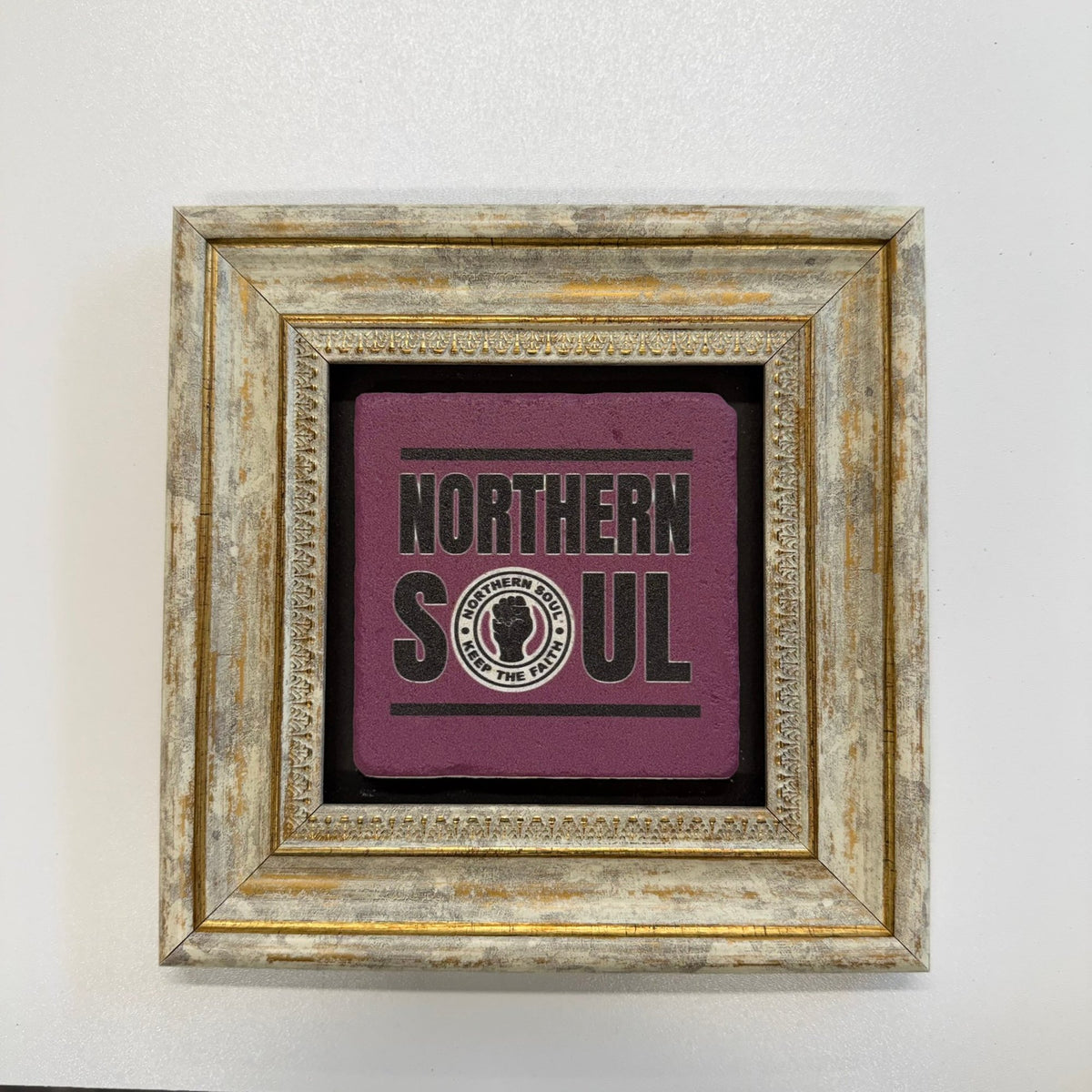 Variant Mapping v4 | northern-soul-natural-stone-coaster | with Gold Frame | sha256:2b74bde37e0a