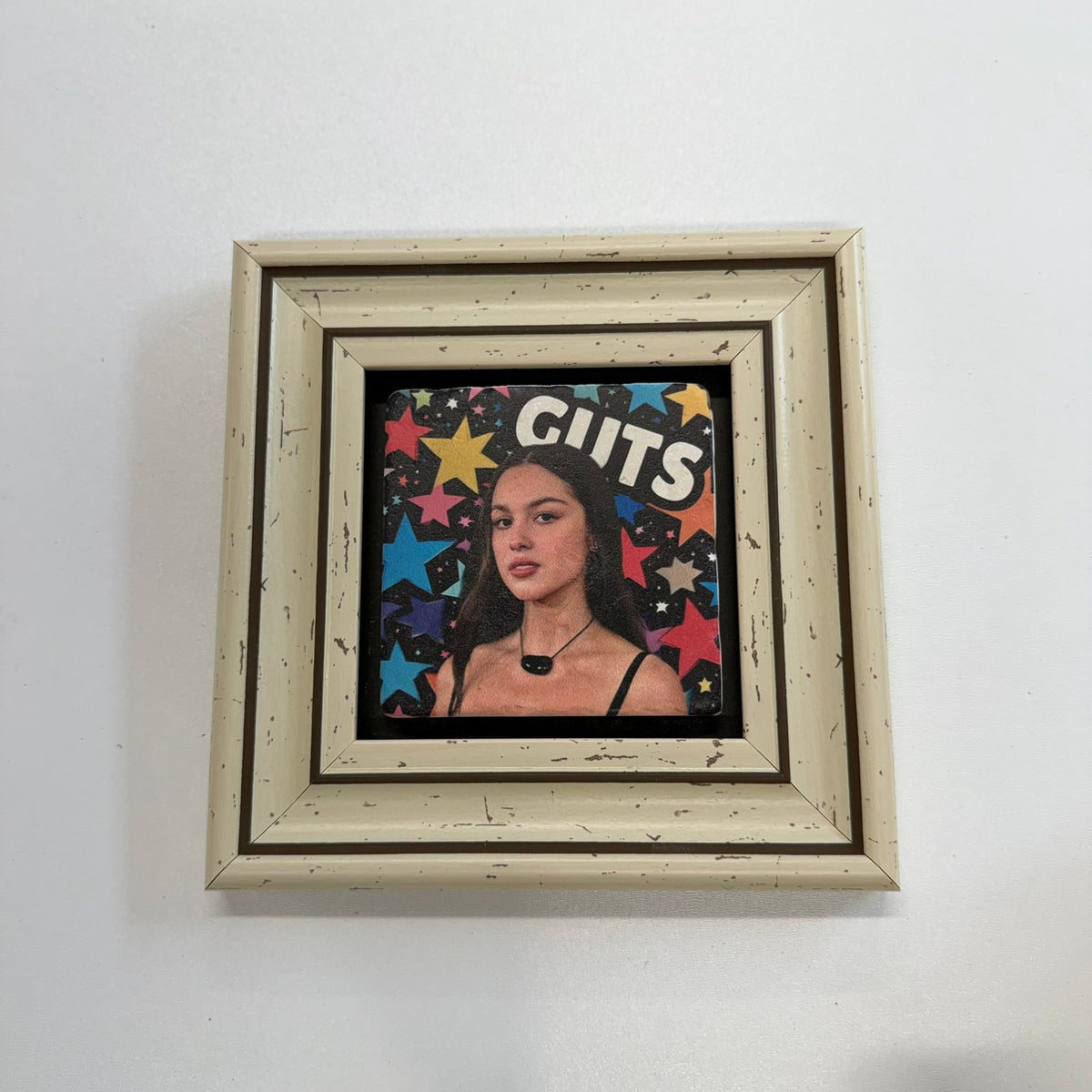 Variant Mapping v4 | olivia-rodrigo-natural-stone-coaster | with White Frame | sha256:ea36595d5b67