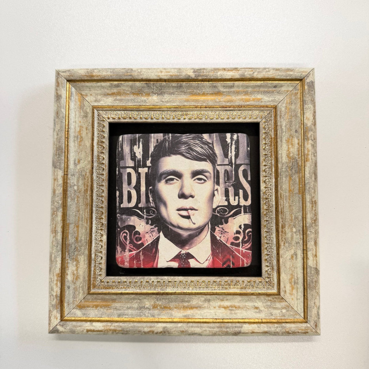 Variant Mapping v4 | peaky-blinders-thomas-shelby-natural-stone-coaster | with Gold Frame | sha256:bdbd0b2318d3