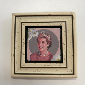 Variant Mapping v4 | princess-charlotte-natural-stone-royal-family-coaster | with White Frame | sha256:a944288635df