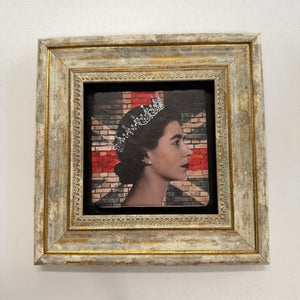 Variant Mapping v4 | queen-elizabeth-brick-wall-stone-coaster | with Gold Frame | sha256:362a27eacc90
