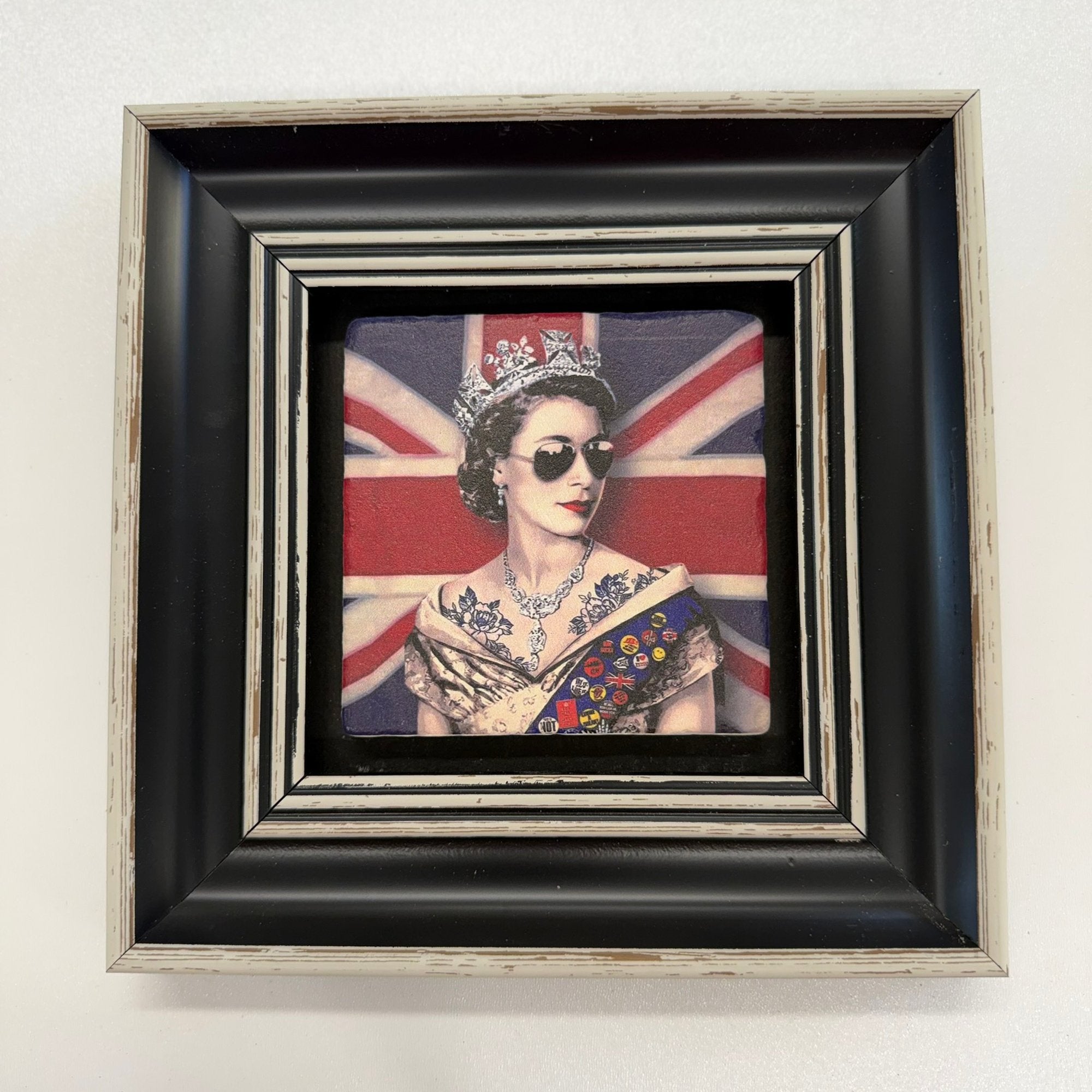Variant Mapping v4 | queen-elizabeth-ii-stone-coaster | with Black Frame | sha256:d68a6fe2af2a