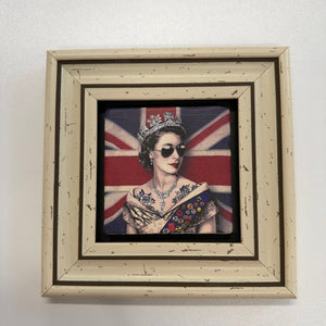 Variant Mapping v4 | queen-elizabeth-ii-stone-coaster | with White Frame | sha256:ddff2b1c93f3