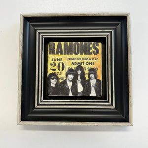 Variant Mapping v4 | ramones-natural-stone-coaster | with Black Frame | sha256:ef88ea256120