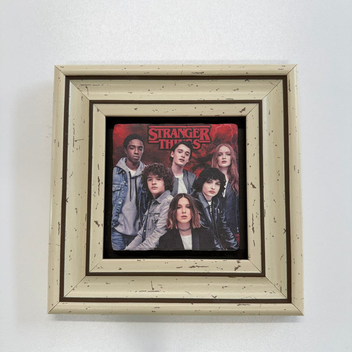Variant Mapping v4 | stranger-things-natural-travertine-stone-coaster | with White Frame | sha256:62e74efd2a1e