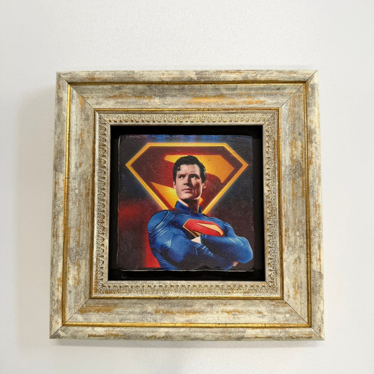 Variant Mapping v4 | superman-natural-stone-movie-coaster | with Gold Frame | sha256:acba0f18ead7