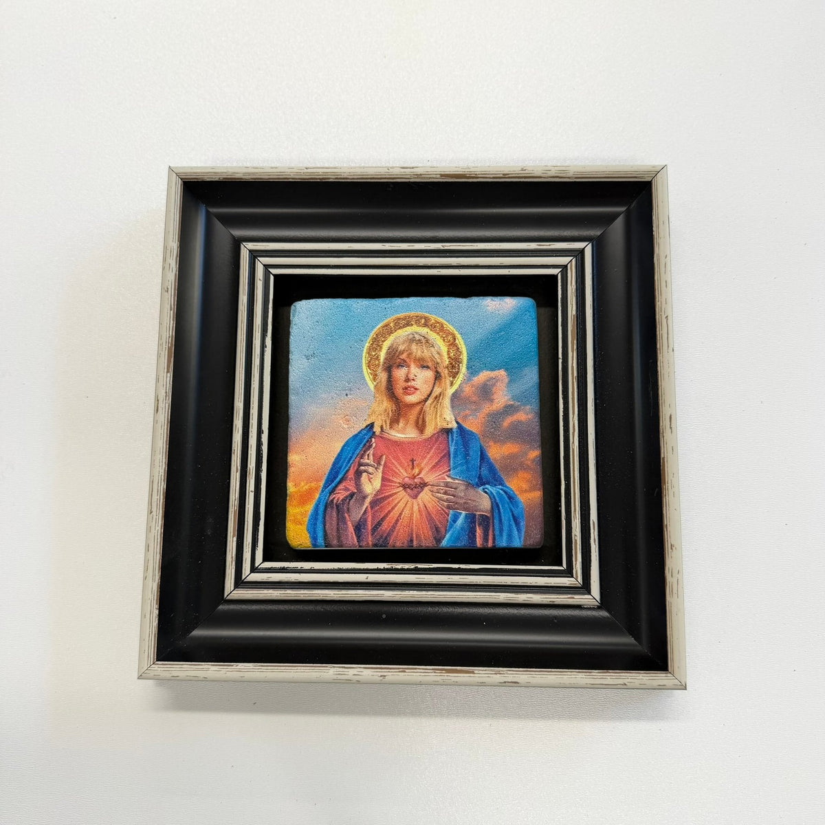 Variant Mapping v4 | taylor-swift-natural-stone-saint-coaster | with Black Frame | sha256:edfbb2eeac69