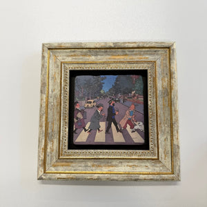 Variant Mapping v4 | tintin-abbey-road-natural-stone-coaster | with Gold Frame | sha256:33aff787f0bf