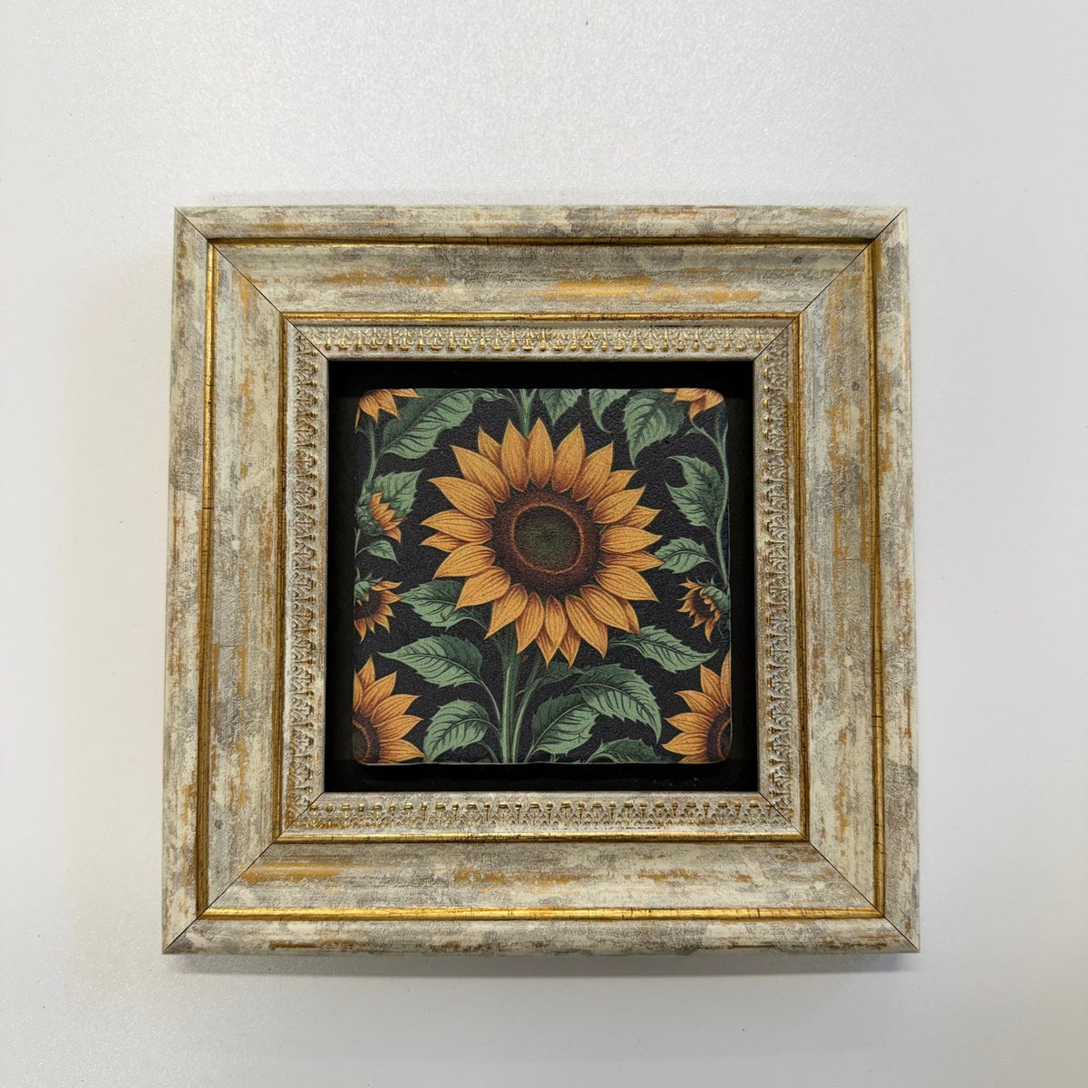 Variant Mapping v4 | vintage-sunflower-natural-travertine-stone-coaster | with Gold Frame | sha256:0f2f99f266c2
