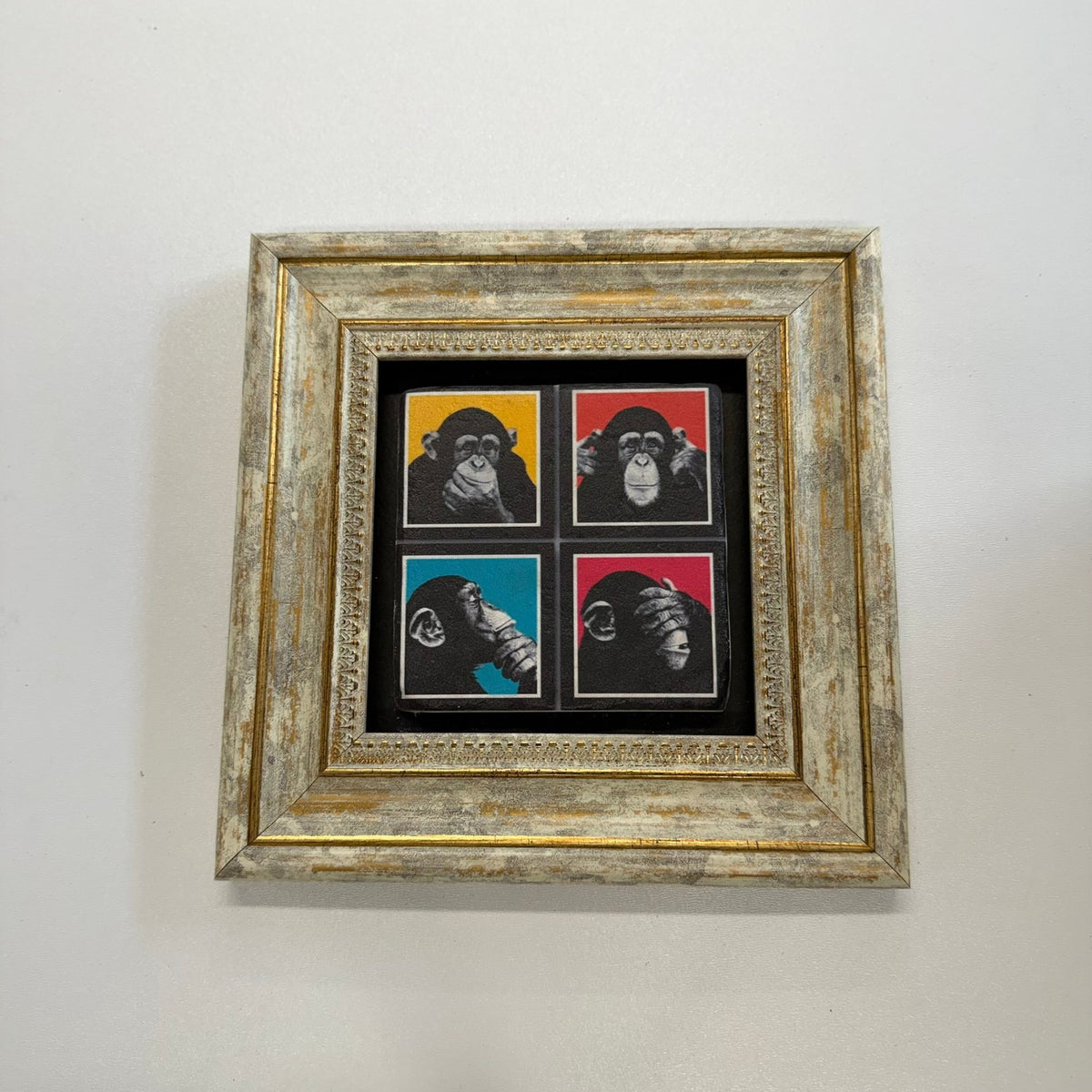 Variant Mapping v4 | wise-monkey-natural-stone-coaster | with Gold Frame | sha256:e7d6a7d6fc5a